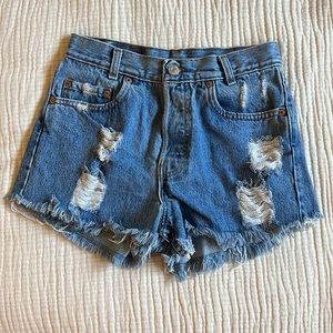 vintage levi’s distressed high waisted cutoff denim jean shorts